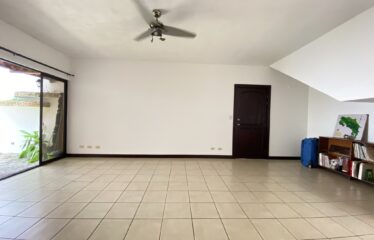 Venta de apartamento en condominio en Alajuela