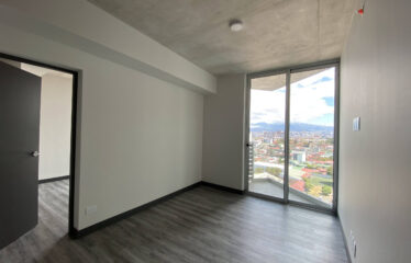 Alquiler de apartamento en torre en La Sabana