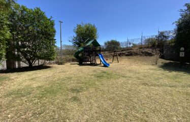Venta de apartamento en condominio en Santa Ana (con inquilino)