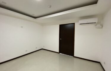 Venta de local en torre medica Escazú [con inquilino]