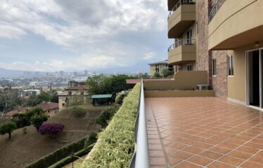 Venta de apartamento en condominio en Escazú