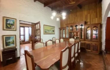 Venta de casa en Rohrmoser [uso mixto]