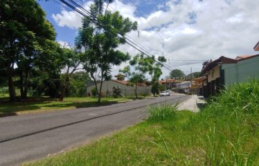 Lot for sale in Pinares, Curridabat