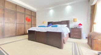 Venta de casa en Rohrmoser al final del Boulevard