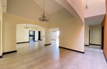 Venta de casa en Condominio en Lindora, Santa Ana