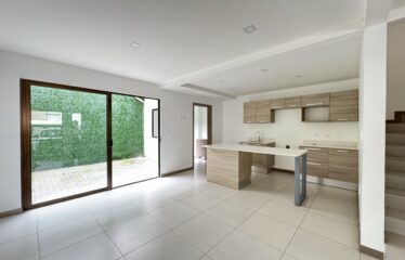 Sale of house in condominium in San Antonio, Escazú