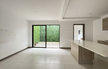 Sale of house in condominium in San Antonio, Escazú