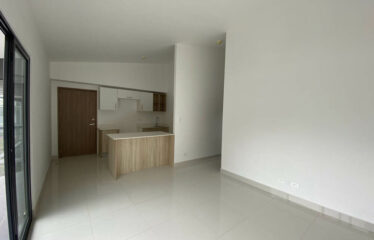 Alquiler de apartamento en condominio en Rio Oro, Santa Ana
