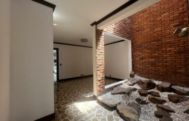 Alquiler de casa en Sabana Sur (uso de suelo mixto)