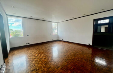 Alquiler de casa en Sabana Sur (uso de suelo mixto)