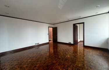 Alquiler de casa en Sabana Sur (uso de suelo mixto)