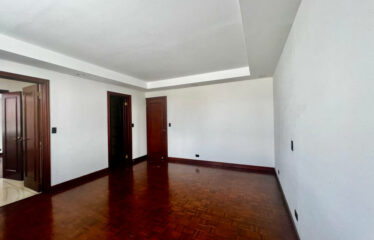 Alquiler de casa en Sabana Sur (uso de suelo mixto)