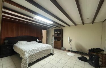 Venta de casa en Santa Ana