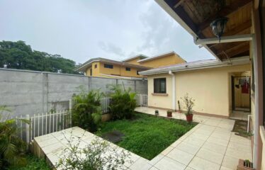 Venta de casa en Santa Ana