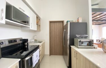 Venta de apartamento en Rio Oro, Santa Ana