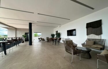 Venta de Casa en Condominio Guachipelín Norte