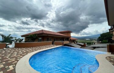 Alquiler de apartamento Amueblado en Guachipelín, Escazú