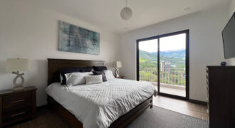 Venta de apartamento en condominio en Santa Ana