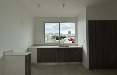 Venta de casa en exclusivo condominio en la Guácima de Alajuela.