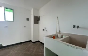 Alquiler de apartamento de lujo, en Guachipelín de Escazú.