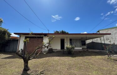 Venta de lote de uso mixto en San Antonio, Desamparados [para Desarrollar]