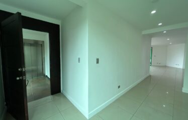 Alquiler de apartamento de lujo, en Guachipelín de Escazú.