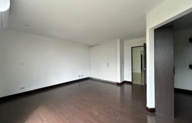 Alquiler de apartamento de lujo, en Guachipelín de Escazú.