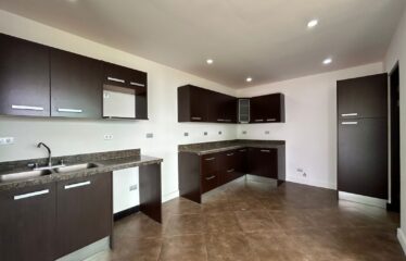 Alquiler de apartamento de lujo, en Guachipelín de Escazú.