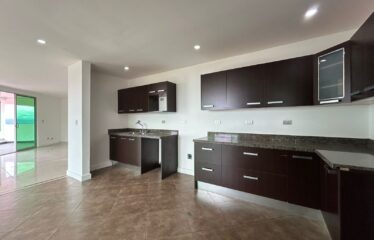 Alquiler de apartamento de lujo, en Guachipelín de Escazú.