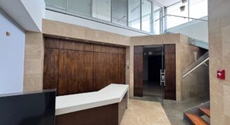 Alquiler de oficinas en Centro Comercial Lindora, Santa Ana.