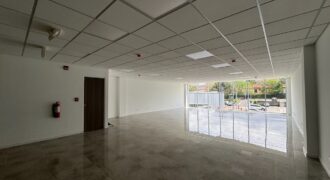 Alquiler de oficinas en Centro comercial Lindora, Santa Ana.
