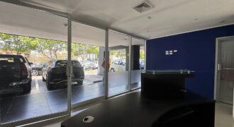 Alquiler de oficinas en Centro comercial Lindora, Santa Ana.