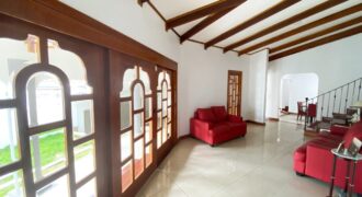 House for Sale in Curridabat – Guayabos