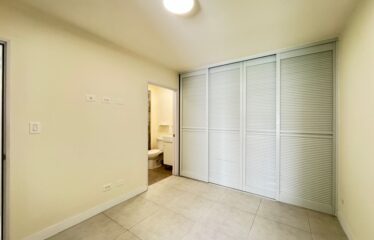 Se vende apartamento en condominio en Curridabat, San José