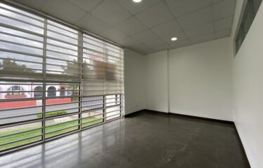 Office for rent in Lourdes, San Pedro