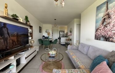 Apartment for sale in a condominium in Granadilla, Curridabat