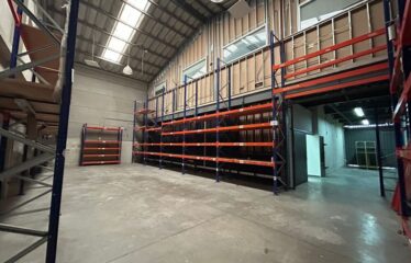 Warehouse for rent in Guachipelín Escazú