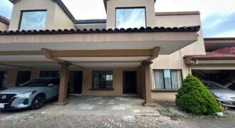 Alquiler de apartamento en condominio en Escazú