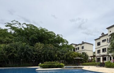 Venta de apartamento en condominio Tamarindo Guanacaste.