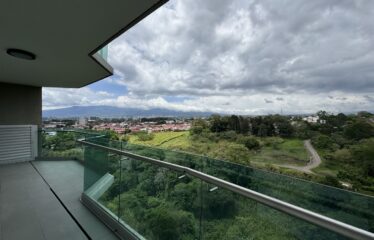 Venta de apartamento en exclusivo condominio en Pavas, San José