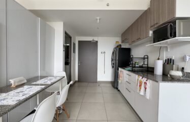 Apartment for sale in a condominium in Curridabat