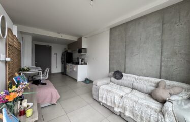 Apartment for sale in a condominium in Curridabat