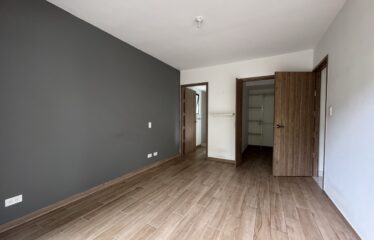 Apartment for rent in a condominium in Santa Ana, San José