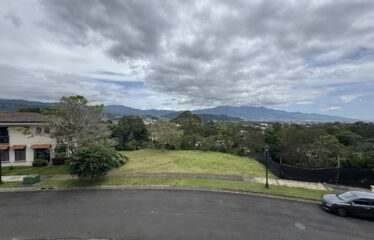 Venta de lote en condominio en Pinares Curridabat