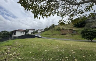 Venta de lote en condominio en Pinares Curridabat