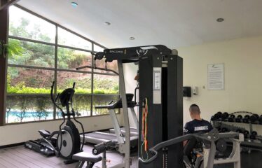 Venta de apartamento en condominio en Rio Oro de Santa Ana