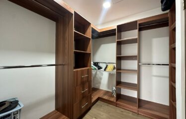 Venta de casa en Urbanización Las Flores en Heredia