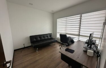 Venta de casa en Urbanización Las Flores en Heredia