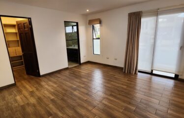 Venta de casa en Granadilla, Curridabat.