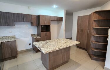 Venta de casa en Granadilla, Curridabat.